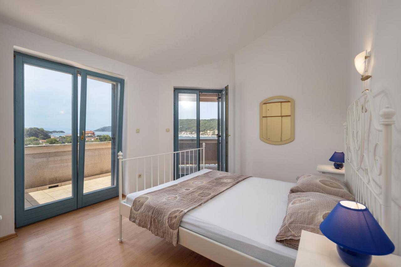 Apartment Sandra Supetarska Draga Extérieur photo